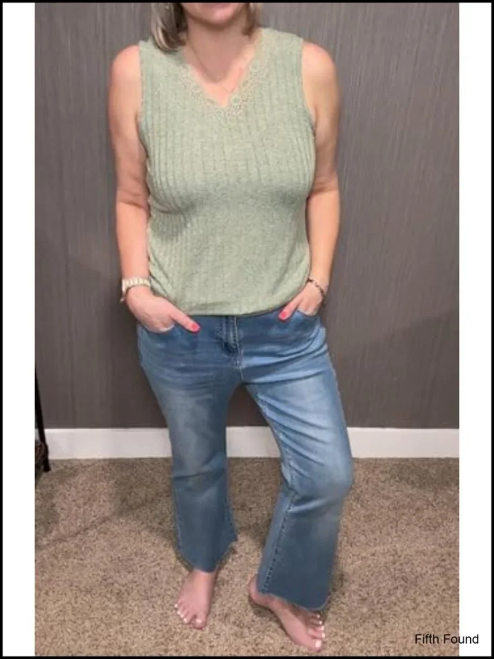 Mid Rise Stretchy Cropped Flare Jeans with Raw Hem